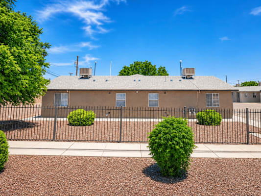 Santa Lucia Apartments property